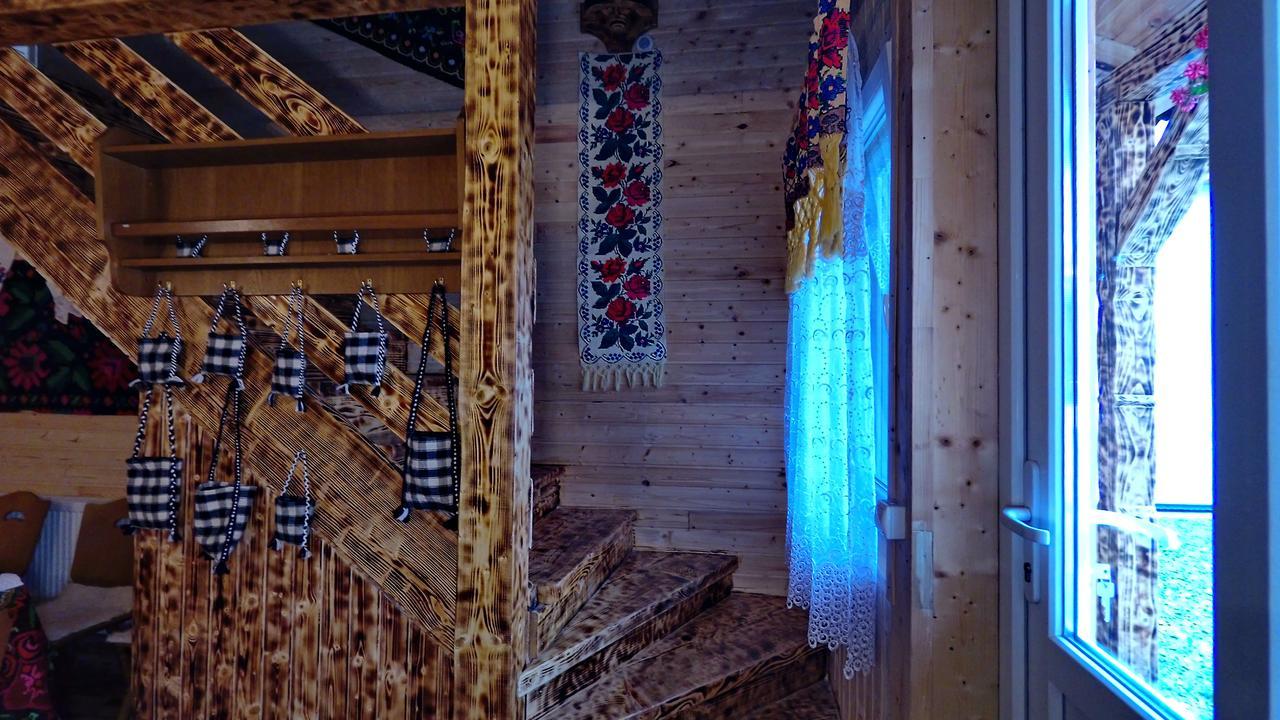 Pensiunea Lore&Sara Satu Sugatag Екстер'єр фото